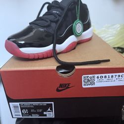 Jordan 11 Retro Low Bred (GS) (2025)