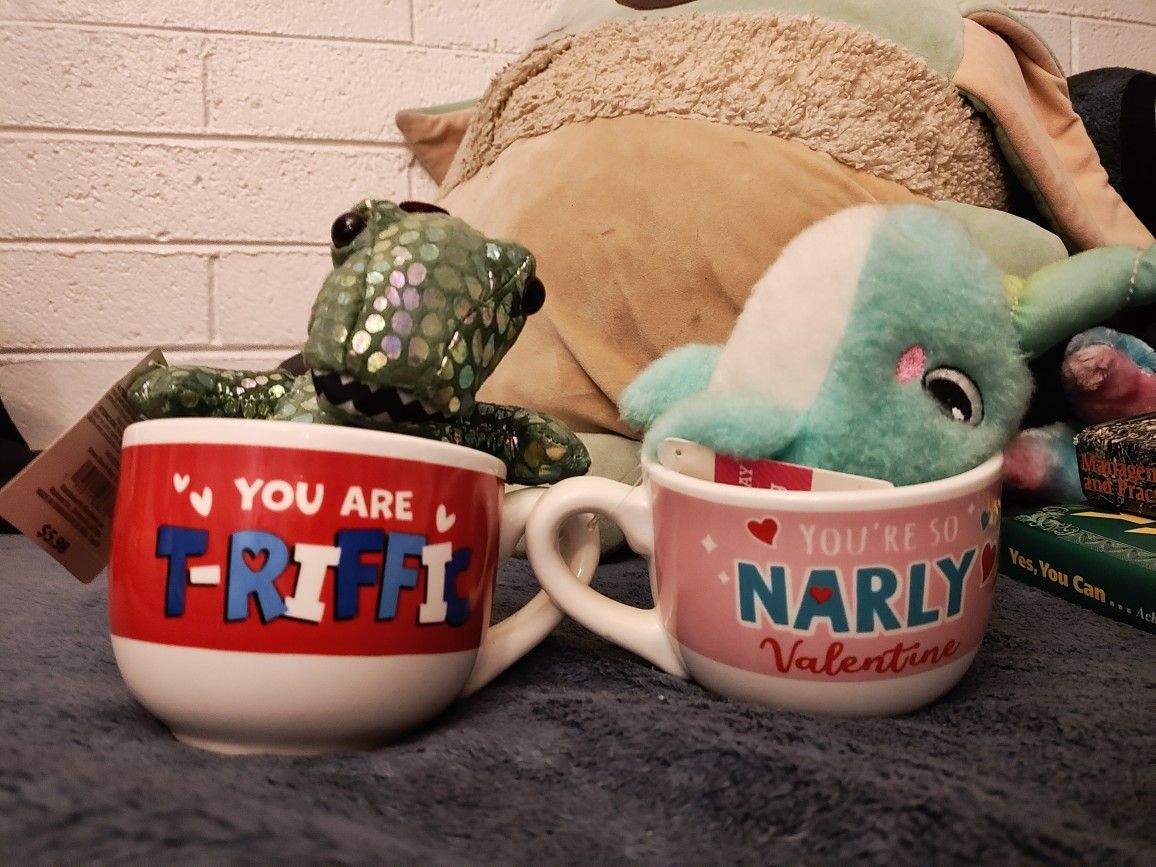Valentine's Day Mugs With Plushies