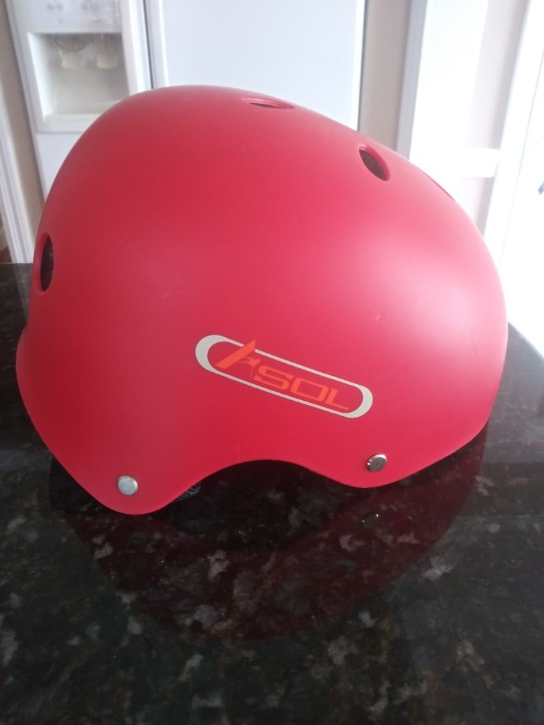 Brand New Childs Medium Skateboard/Bike Helmet