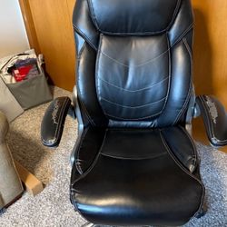 Free Chair 