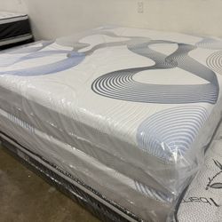 12” King Cooling Gel Hybrid Memory Foam Mattress!