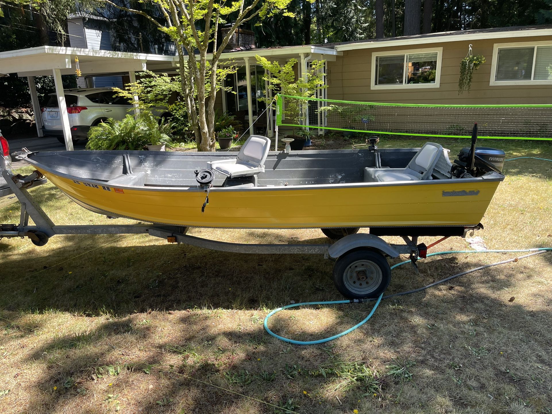 14’ Smokercraft with 15hp Evinrude outboard and electric trolling motor. Turn key ready