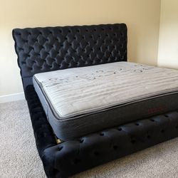 New King Size Black Bed + King Mattress