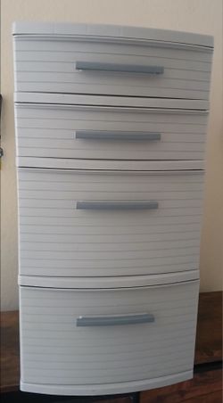 Plastic storage bin