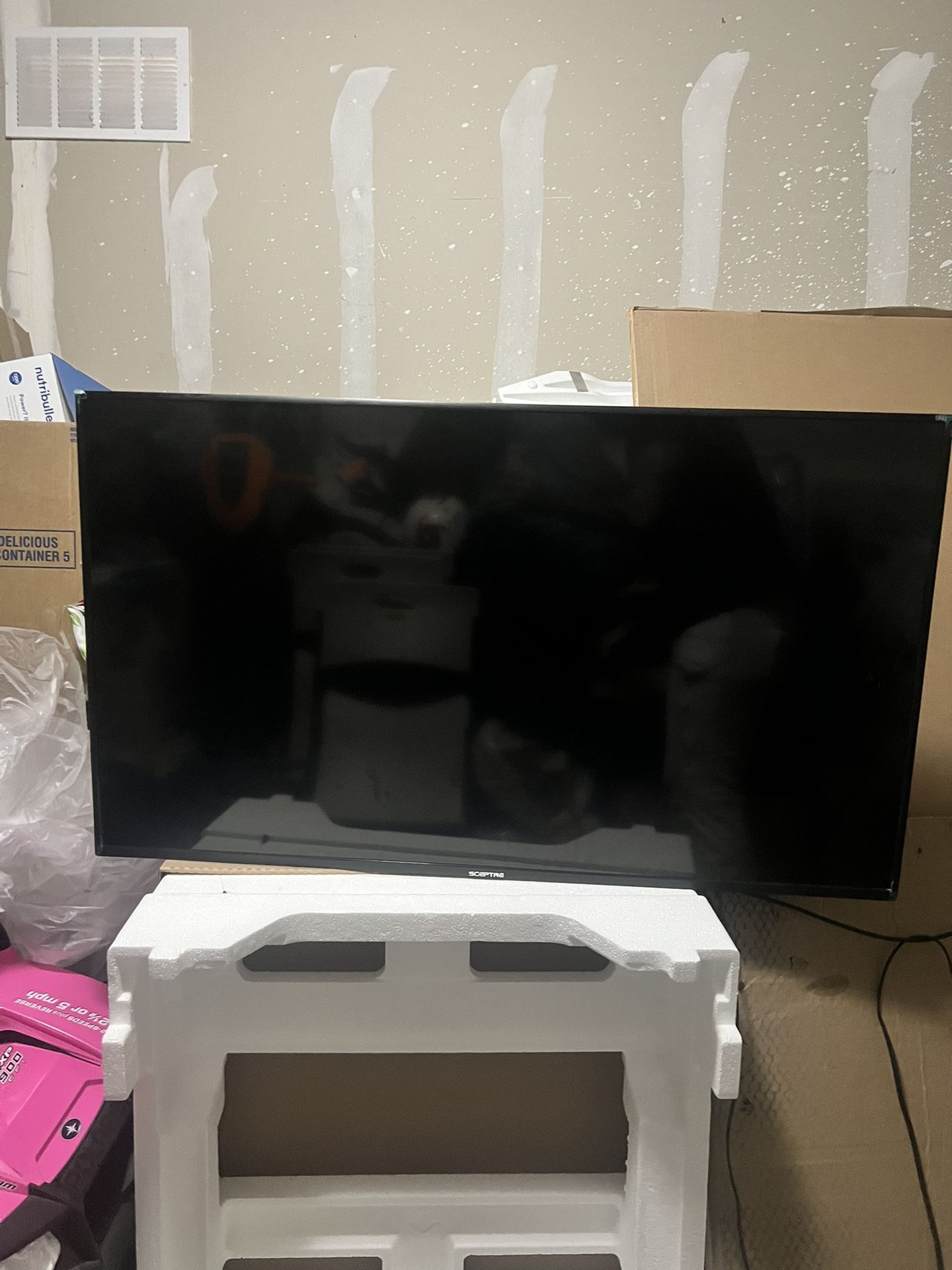 52 Inch 4K Sceptre TV
