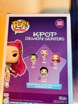 K-pop Demon Hunters Mira fashion doll & Funko pop