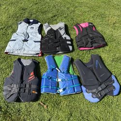 Life Jackets 6 For $35