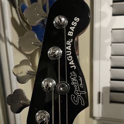 Saquier Jaguar Bass Guitar 
