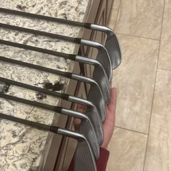 Golf Iron Set 4-10 Right hand