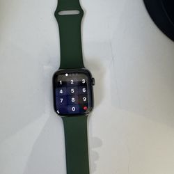 Apple Watch series 7 GPS+ CELLULAR Ceramic and sapphire crystal back. Display. 45mm
