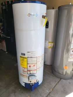Gas Water Heater 50 gal in good condition and Warranty Works Great 19th Ave And Baseline