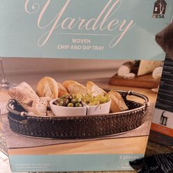 Yardley Woven Chip & Dip Tray