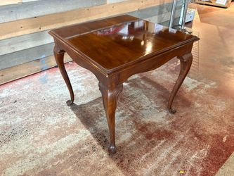 DREXEL Traditional Square Table in Cherry Finish