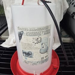 Farm Innovators Heated Chicken Waterer, Hanging Poultry Water Fountain, 3 Gallon, Red - Plastic Water Dispenser with Heater for Chicks, Chickens, and 