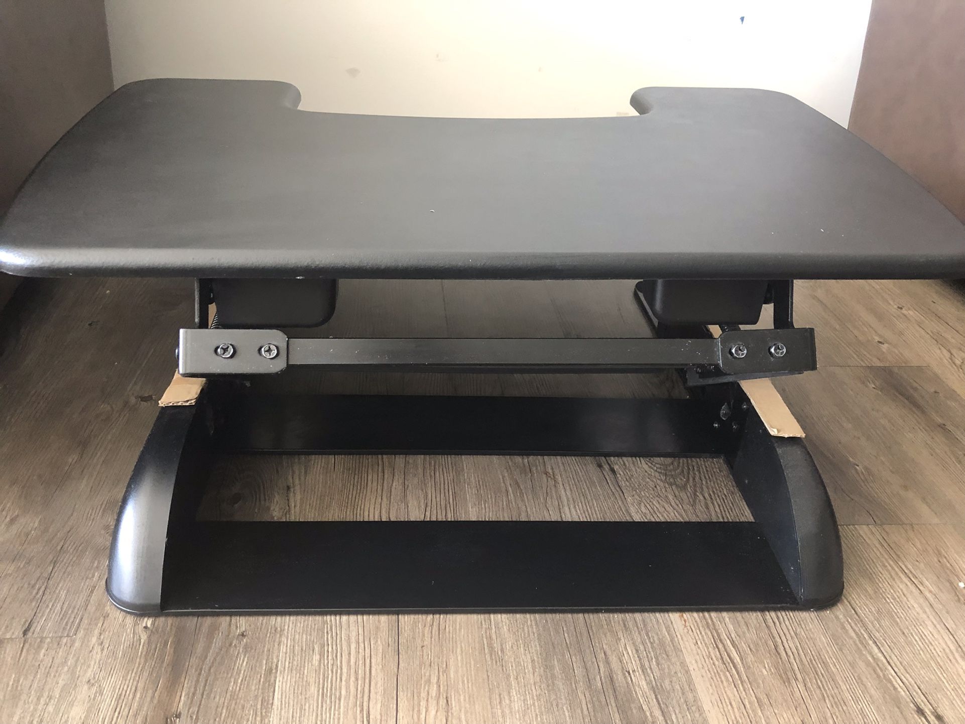 Varidesk Adjustable Standing Desk