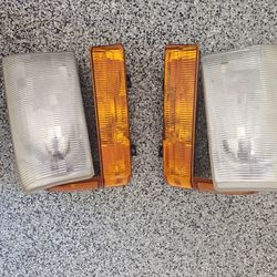 Headlight Kit For 99-03 Ford F-250 Super Duty  Excursion With Corner Light