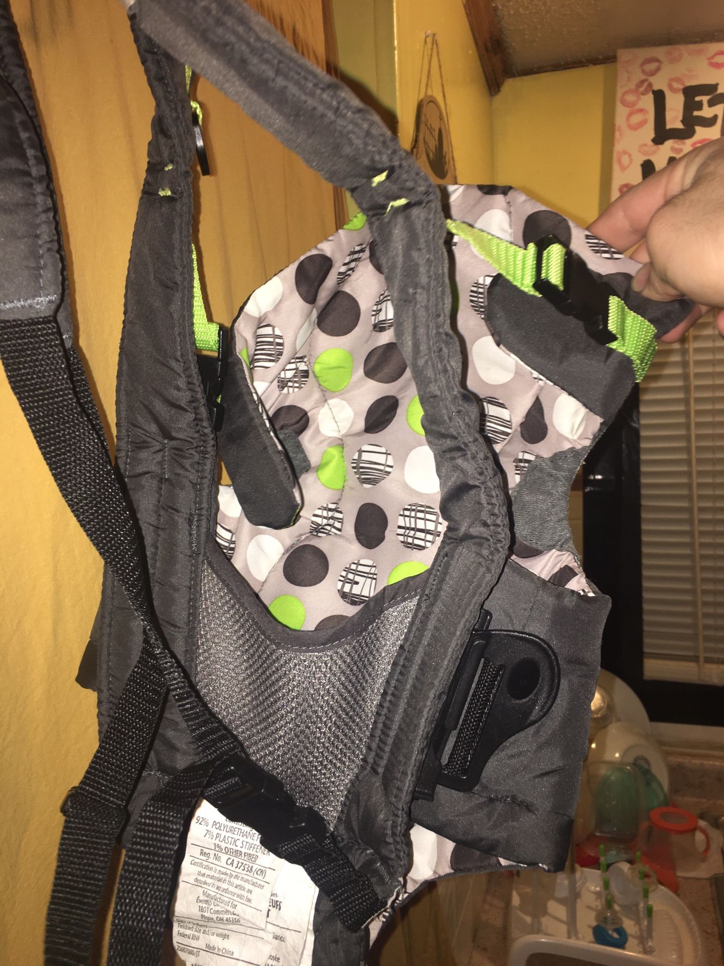 Evenflo baby carrier