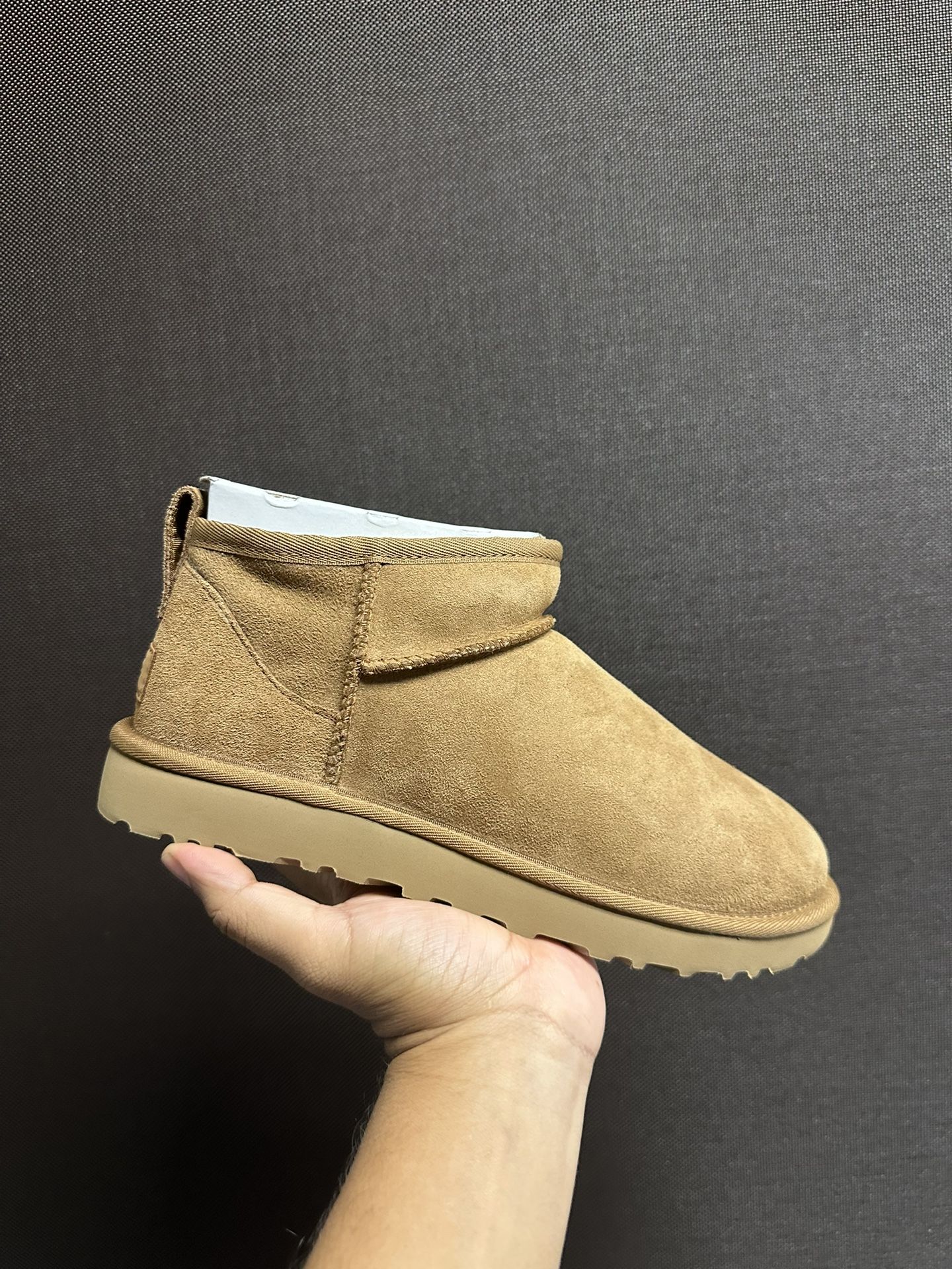 UGG Classic Ultra Mini ( Women’s) 