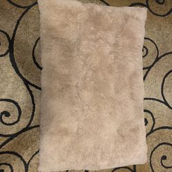 Large Tan Plush Dog Bed/Pad