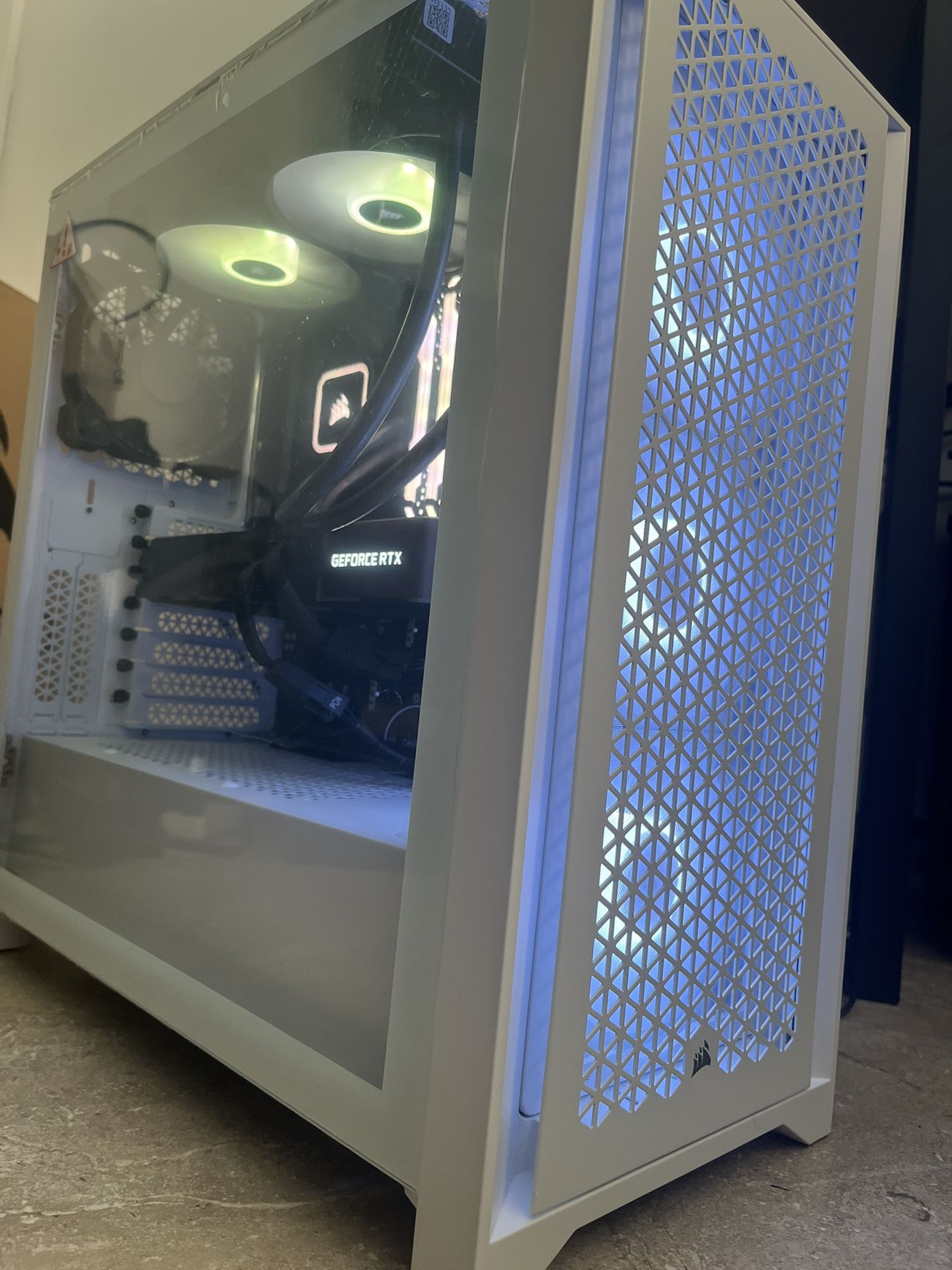 Freshly Built Gaming PC – RTX 3080 Ti Founders Edition - i7-13700K – Custom RGB