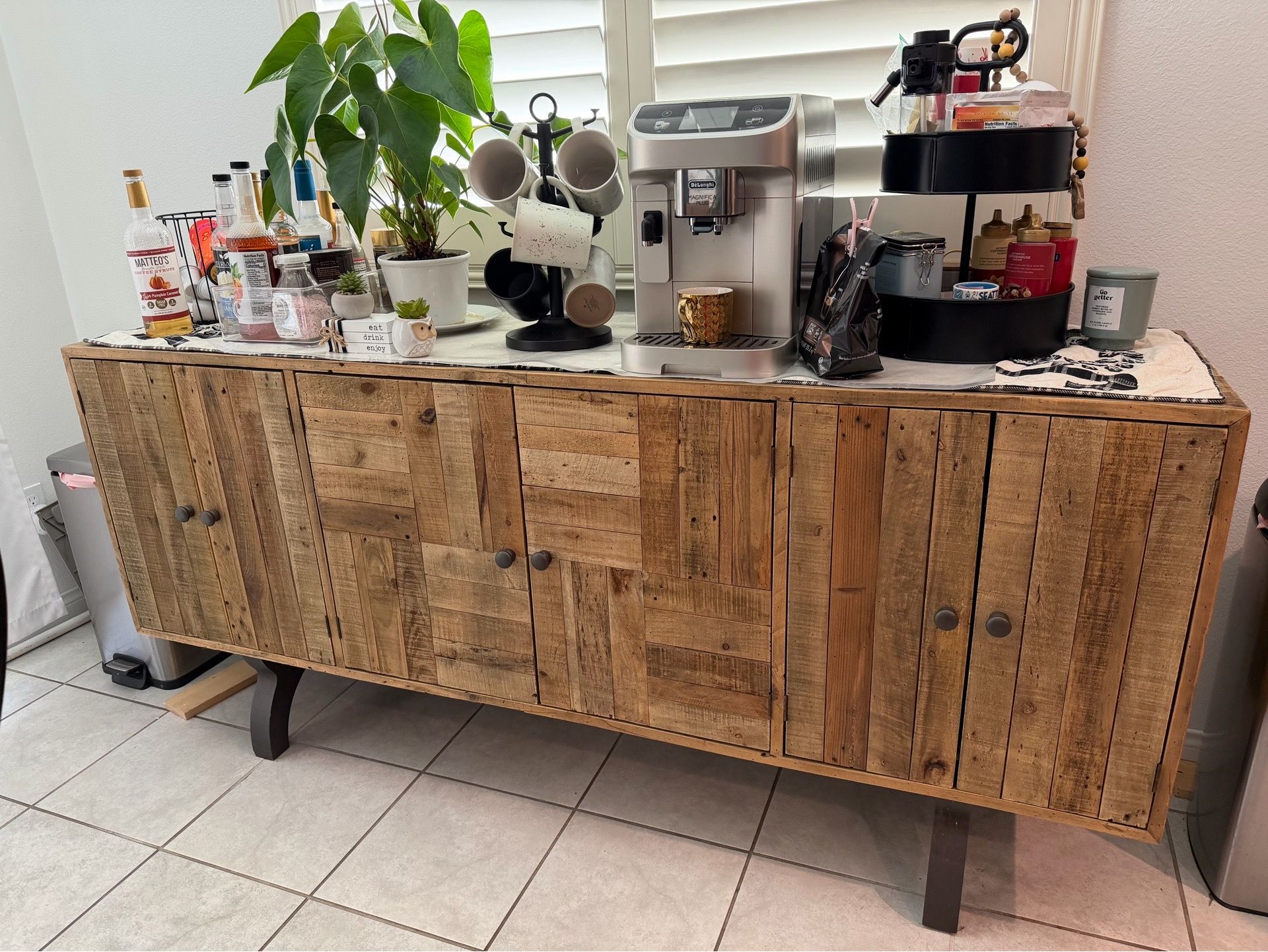 Sideboard