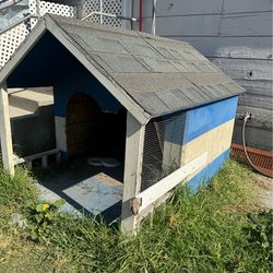 DOG HOUSE