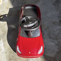 Toy Ridable Model Y Tesla