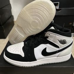 Nike Air Jordan 1 Mid Diamond Shorts GS DN4321-100 Size 6Y Brand New 