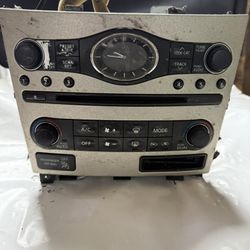 2008/2009 Infinity G37 Radio With Disc