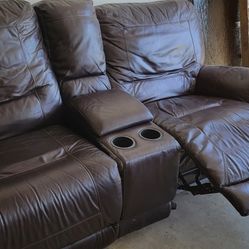 RECLINER SOFA (1604/90, FAR WEST SIDE)