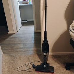 Dirt Devil Vaccum Wks Good 