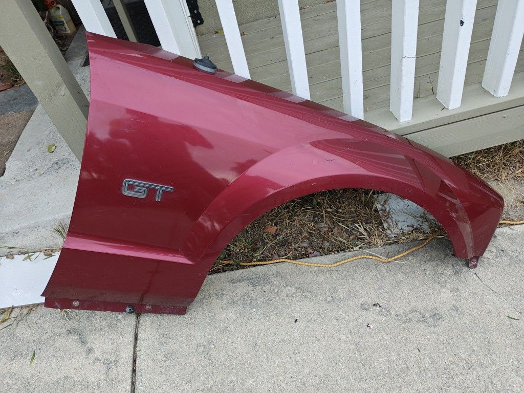 2005-09 Ford Mustang Right Front Fender
