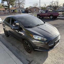 2017 Ford fiesta se
