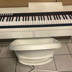 Electric Piano with Pedal