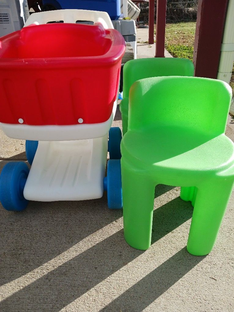 Vintage Kids Step 2 Grocery Shopping Cart & 2 Chairs