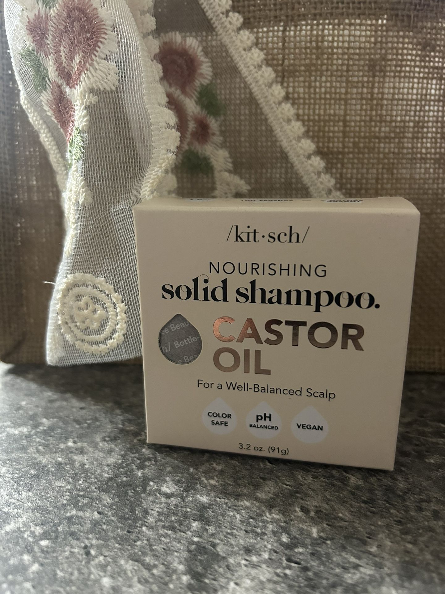 Kitsch Castor Oil Solid Shampoo Bar