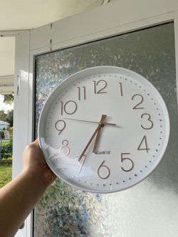 Modern Wall Clock (Rose Quartz Infinity)