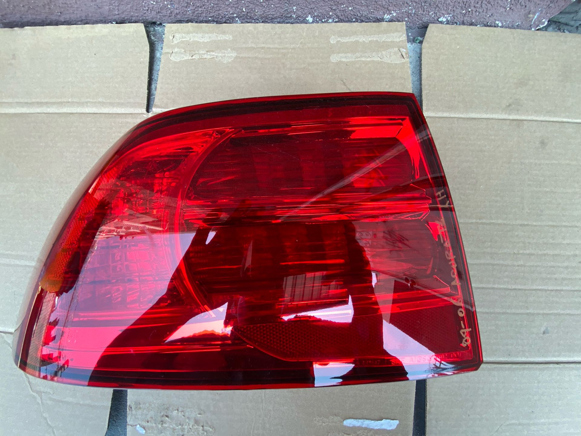 2006-2008 ACURA TL REAR LEFT DRIVER SIDE TAIL LIGHT