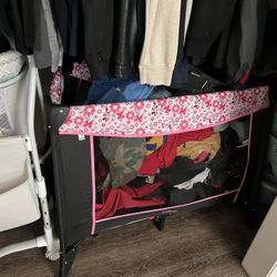 Disney Playpen Free, Pin Doesn’t Lock Into Place 