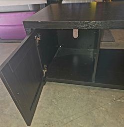Free TV stand