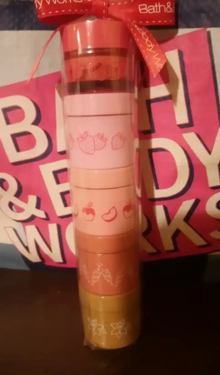 BATH & BODY WORKS - LIP BALM COLLECTION - SET OF 5.... CHECK OUT MY PAGE FOR MORE ITEMS..