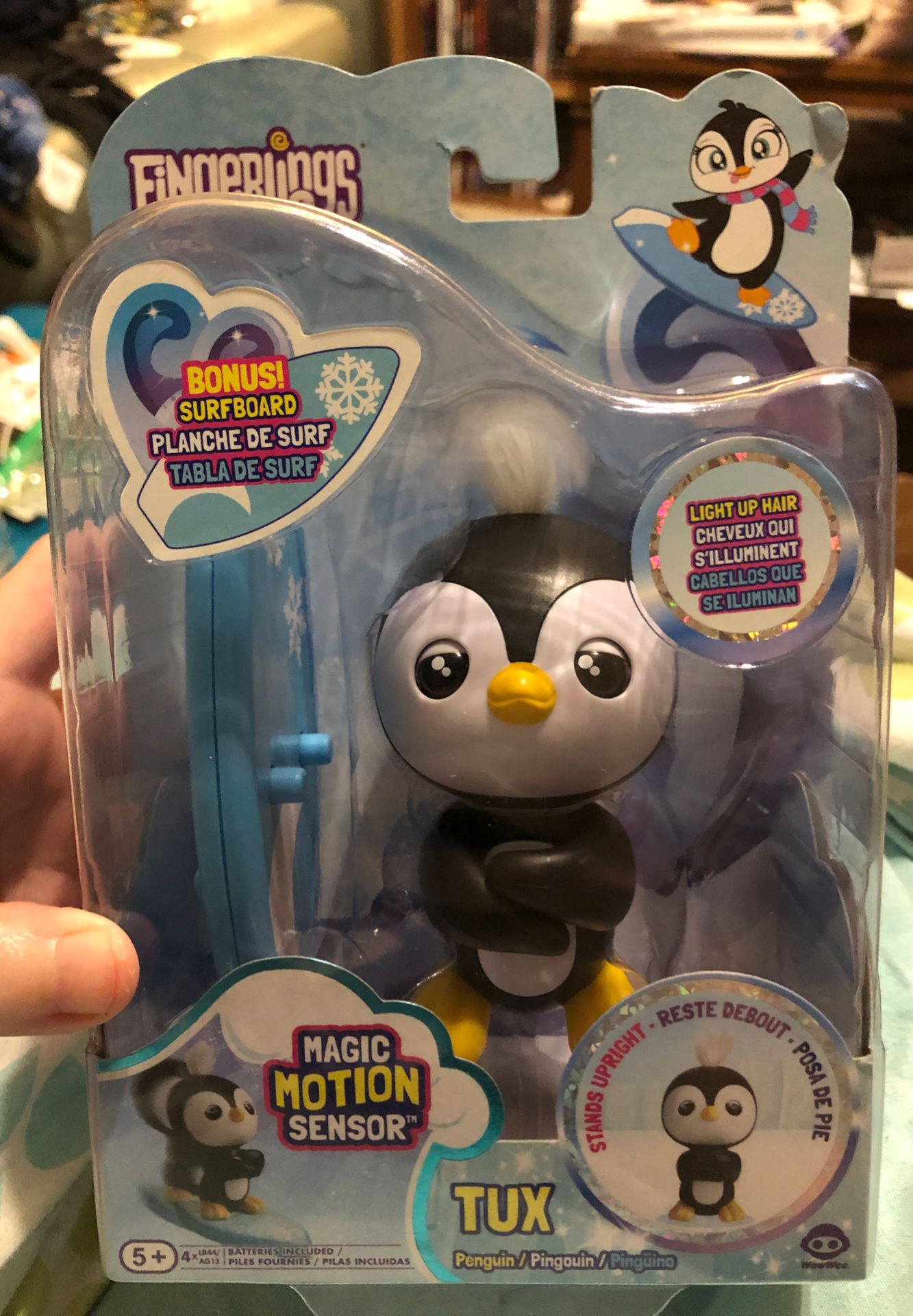 FINGERLINGS TUX NEW