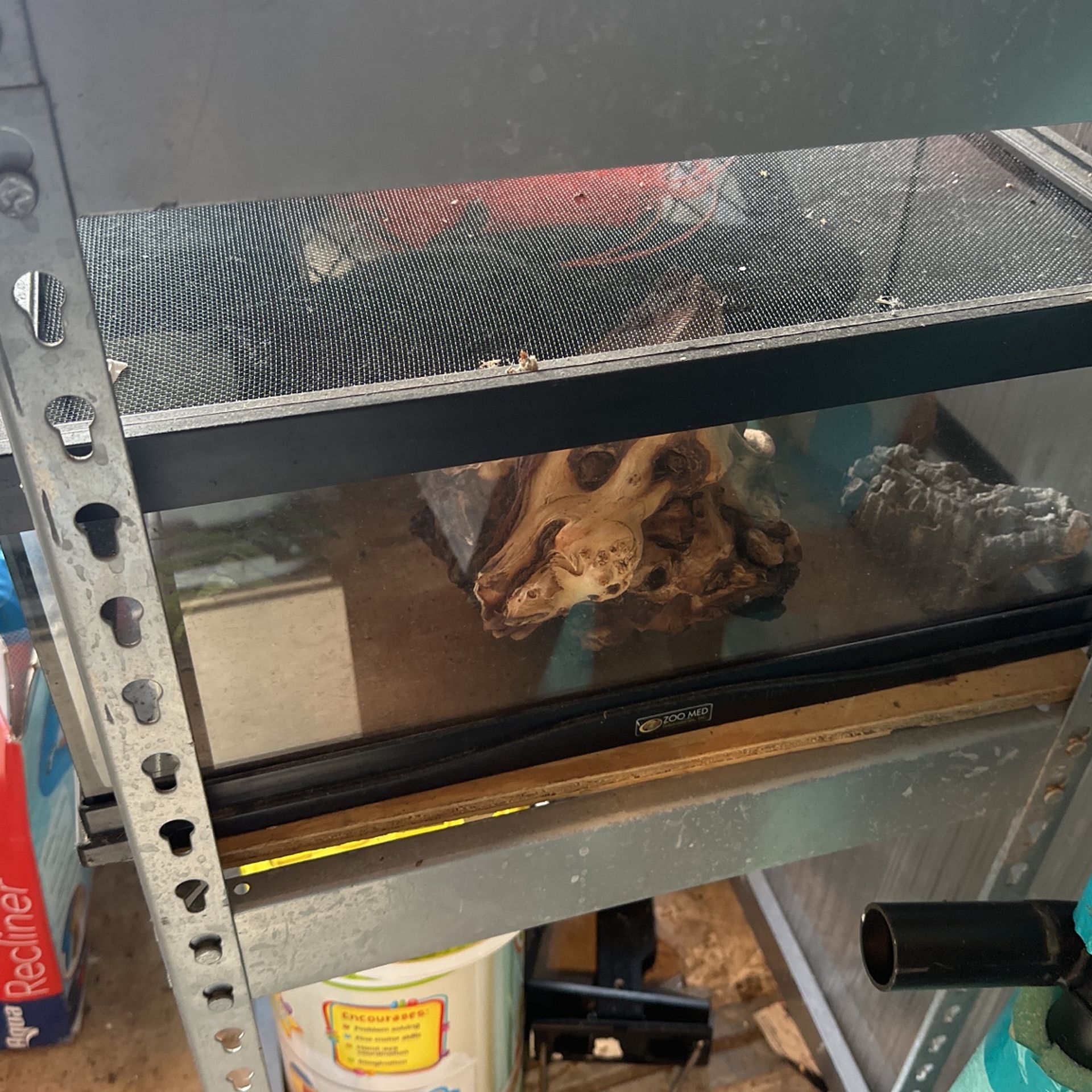 7.5 Gallon Reptile Tank