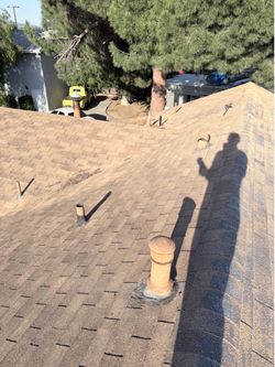 Roofing shingle