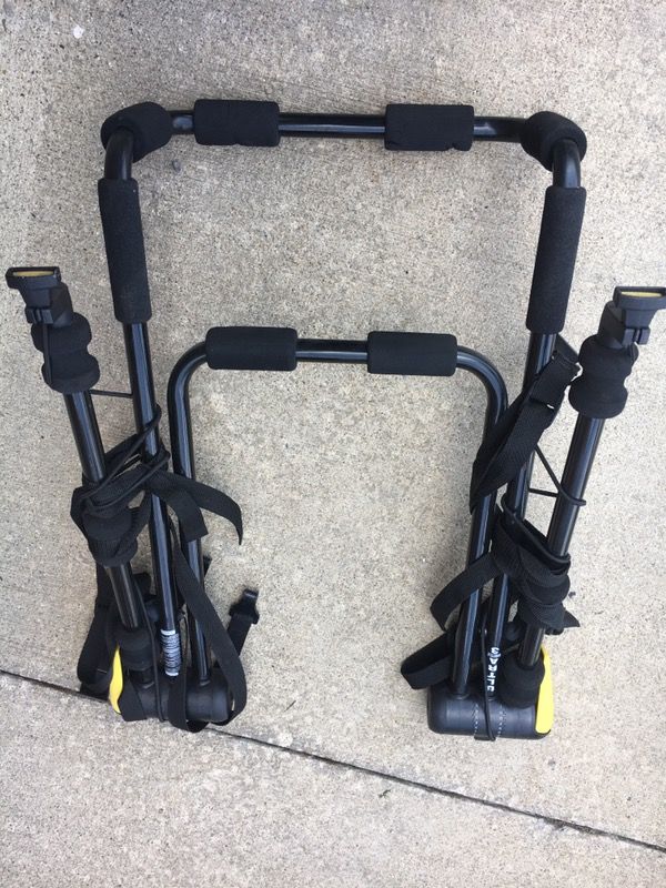 Bike rack, rhode gear ultra shuttle 3, carries 3 bikes for Sale in