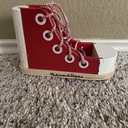 Melissa &  Doug Lacing Shoes $10
