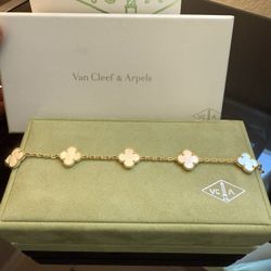 Van Cleef & Arpels Vintage 5 Alhambra Bracelet  Mother Of Pearl – 18K Gold