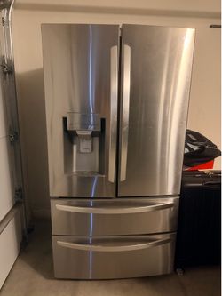 LG refrigerator/freezer