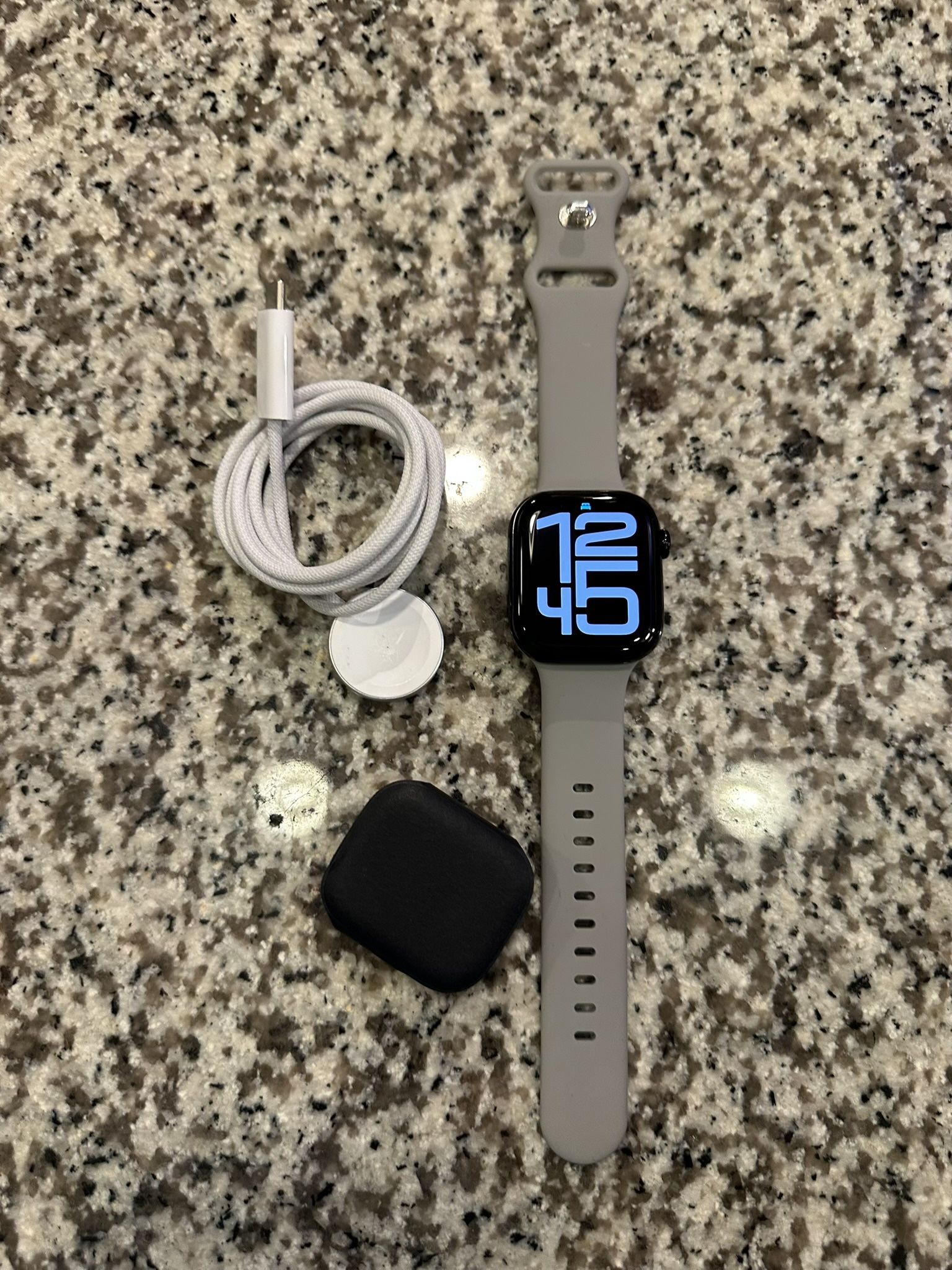 Apple Watch Series 10 GPS 42mm Black with Gray band (band not apple)  1 year Apple warranty   Comes with original charger 