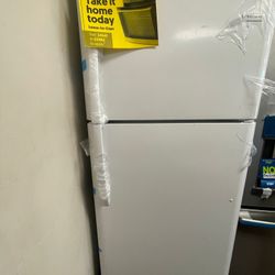 NEW REFRIGERATOR PAYMENTS AVAILABLE $27 DOWN